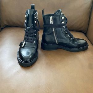 All Saints beautiful black leather lace up boots!